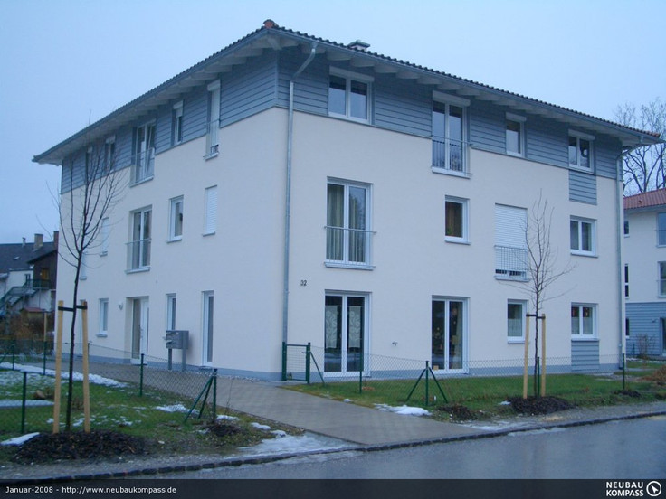 Eigentumswohnung kaufen in Bernried am Starnberger See - Mehrfamilienhäuser Bernried, Bahnhofstraße 32 + 34