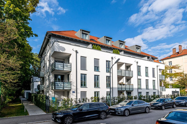 Eigentumswohnung, Dachgeschosswohnung, Investitionsobjekt, Kapitalanlage, Maisonettewohnung kaufen in München-Pasing - Am Wasserschloss, Engelbertstraße 4