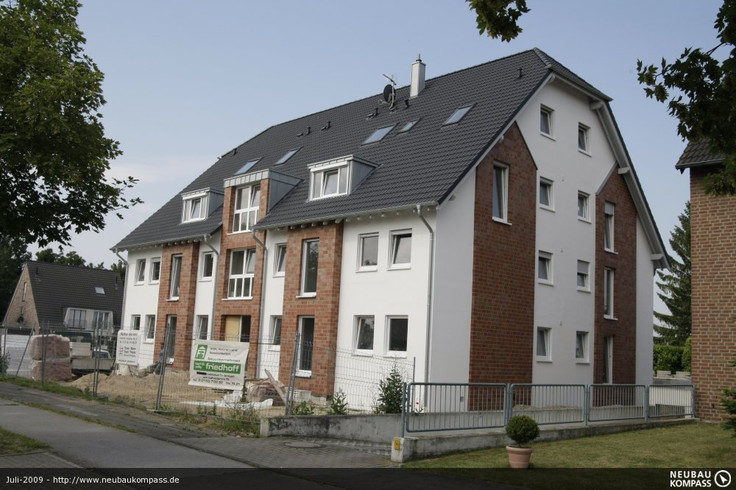 Eigentumswohnung, Reihenhaus, Haus kaufen in Willich - Wohnpark Willicher - Heide, Krefelder Straße 209-211