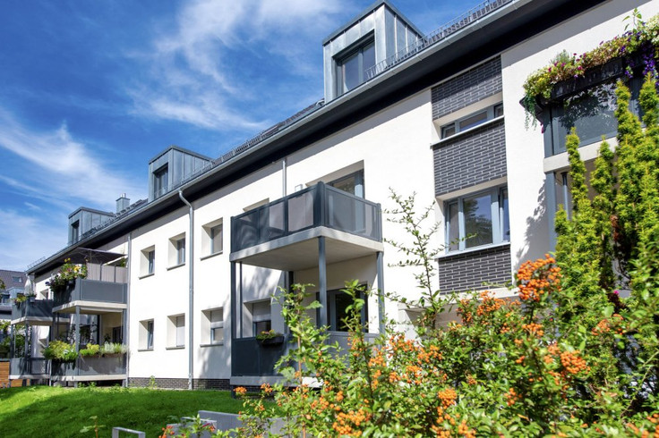 Eigentumswohnung, Mehrfamilienhaus, Sanierung kaufen in Berlin-Zehlendorf - Parkside, Breisgauer Straße