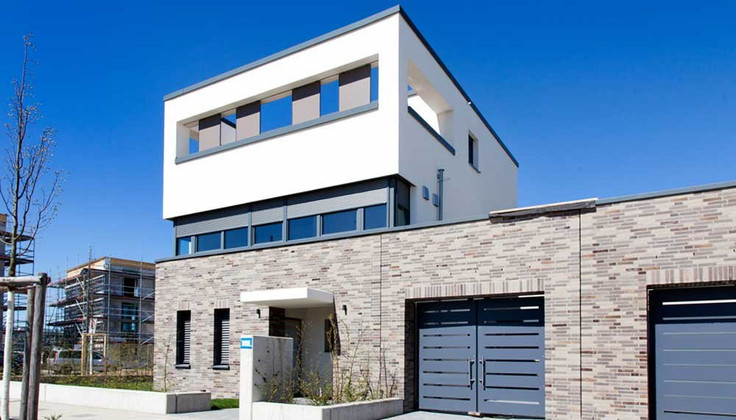 Doppelhaushälfte, Einfamilienhaus kaufen in Frankfurt am Main-Riedberg - Westline, Carl-Hermann-Rudloff-Allee