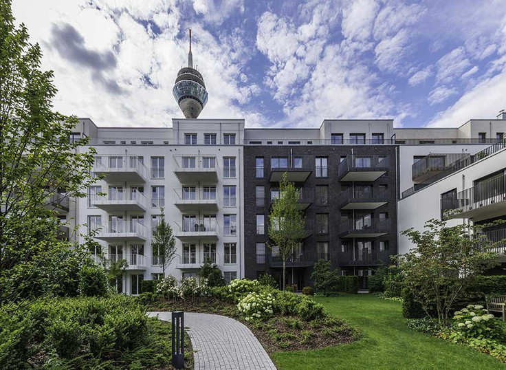 Eigentumswohnung, Reihenhaus kaufen in Düsseldorf-Hafen - NeMo Düsseldorf-Medienhafen, Zwischen Moselstraße und Neusser Straße